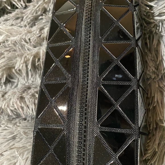 Iridescent Collapsible Cosmetic Bag - Picture 3 of 7